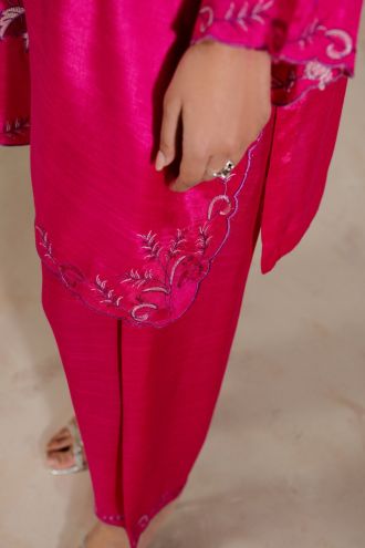 NURA Women Raw Silk
