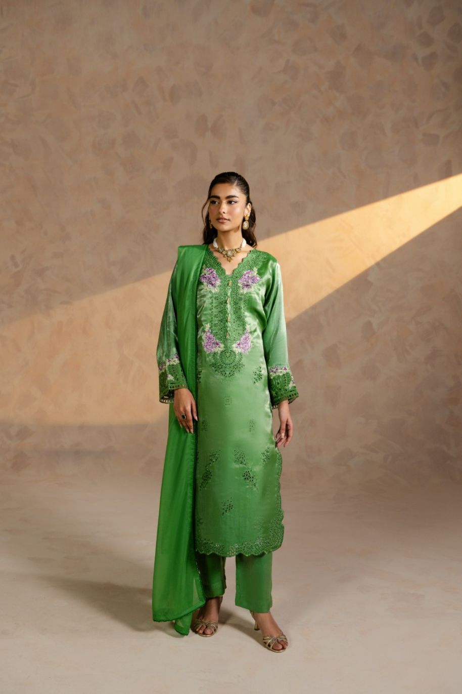 Zarlish Women Shesha Slik