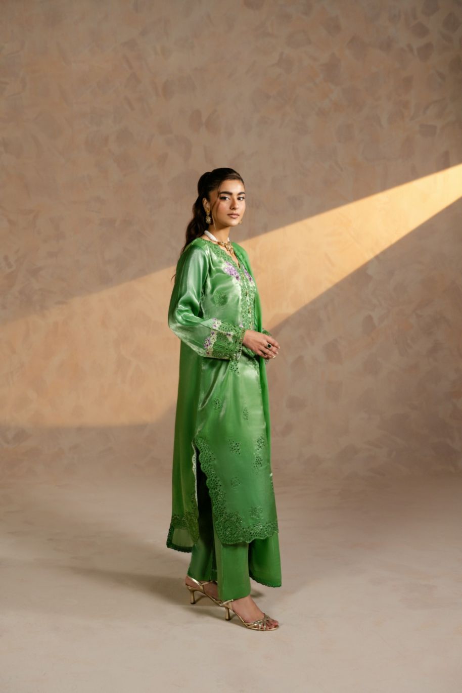 Zarlish Women Shesha Slik