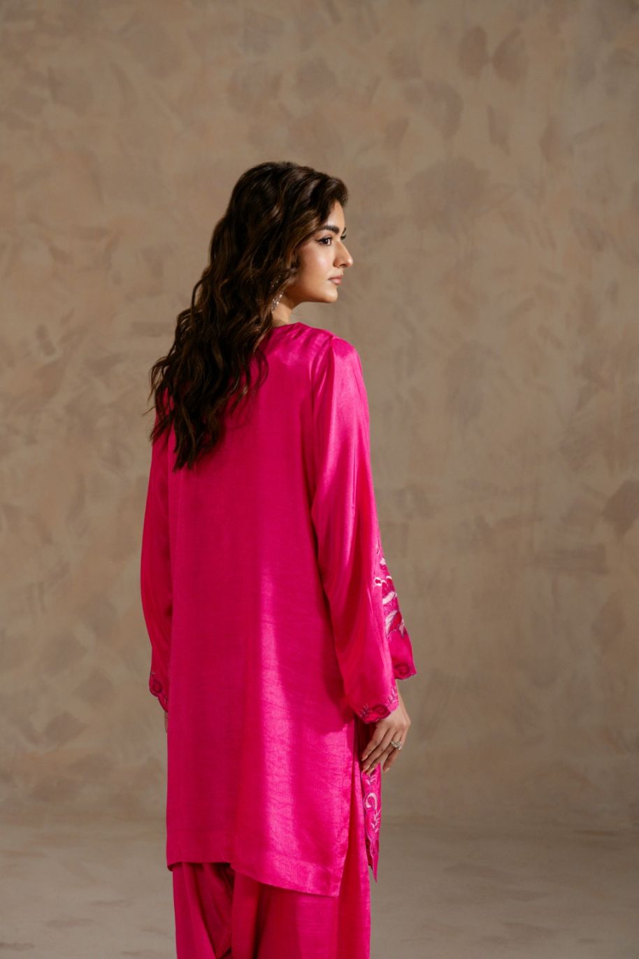 NURA Women Raw Silk