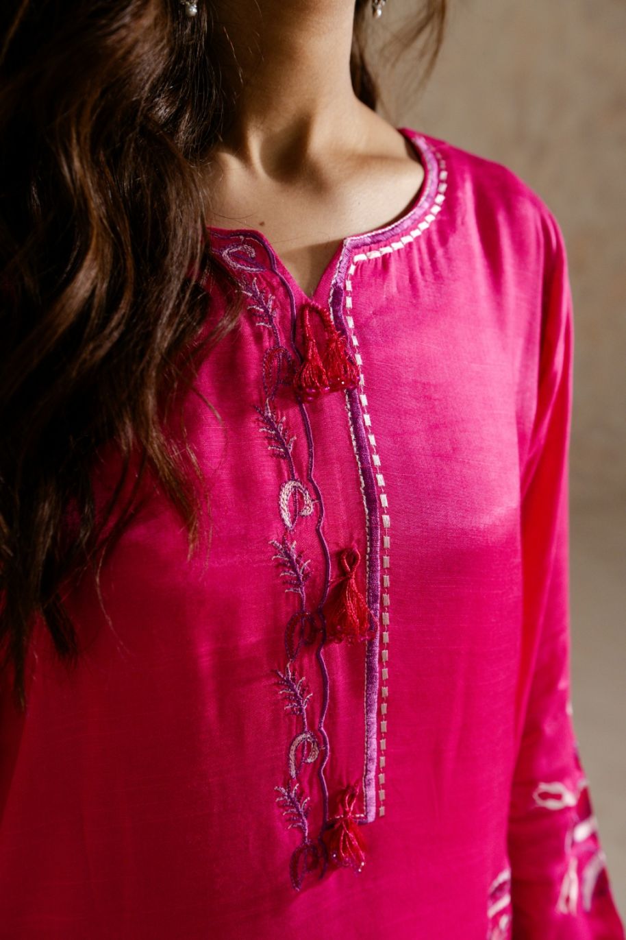 NURA Women Raw Silk