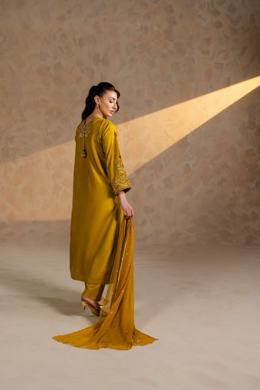 Divine Women Raw Silk