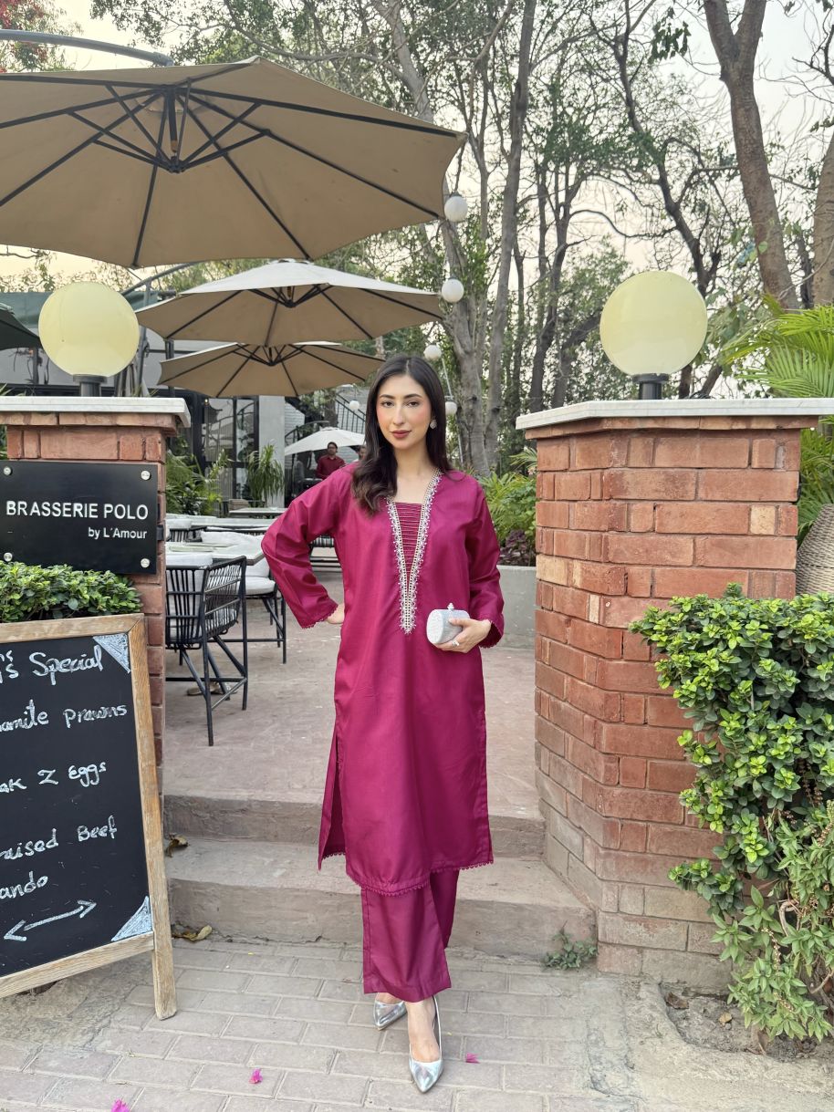 Aira Women Raw Silk