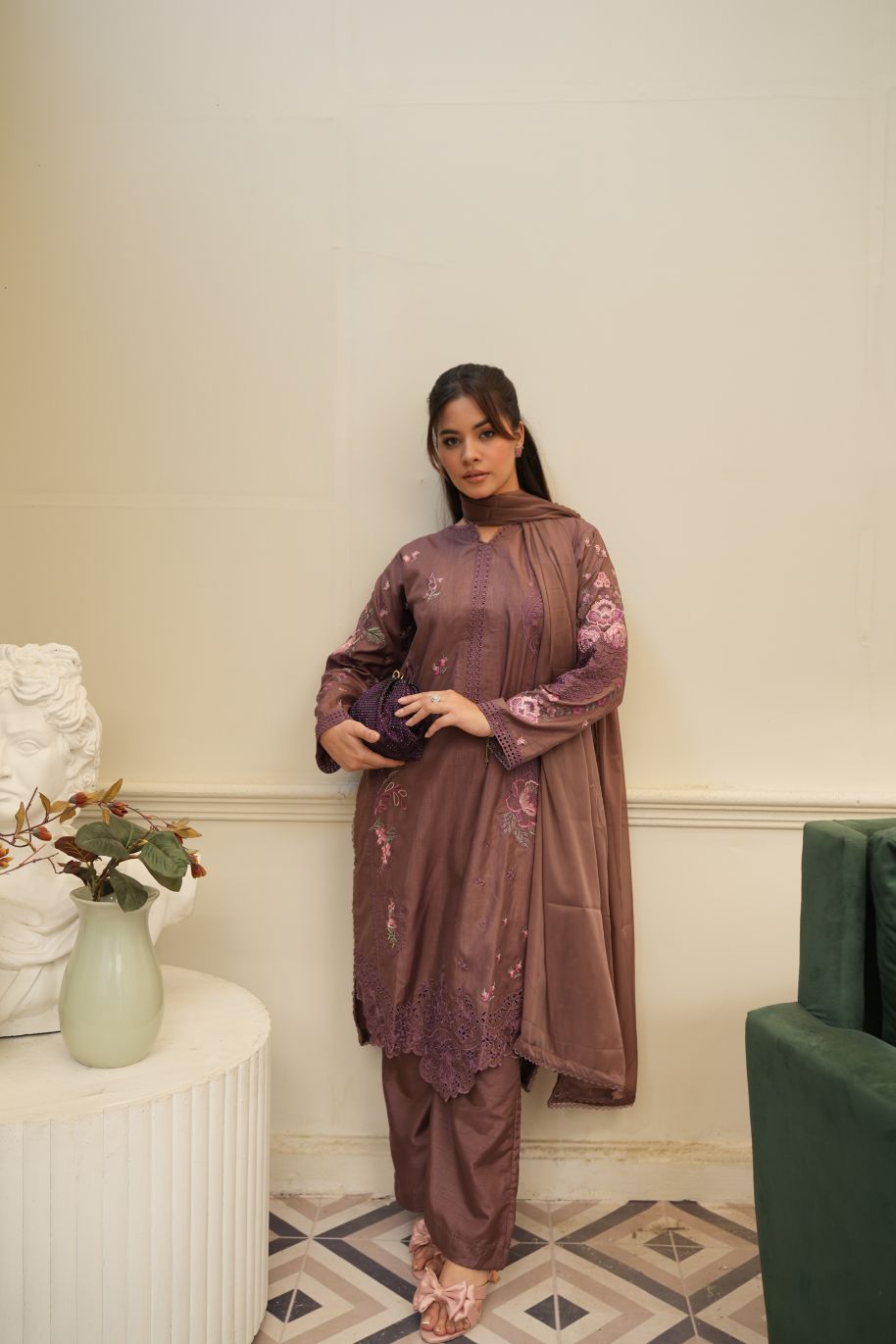Anjas Women Raw Silk