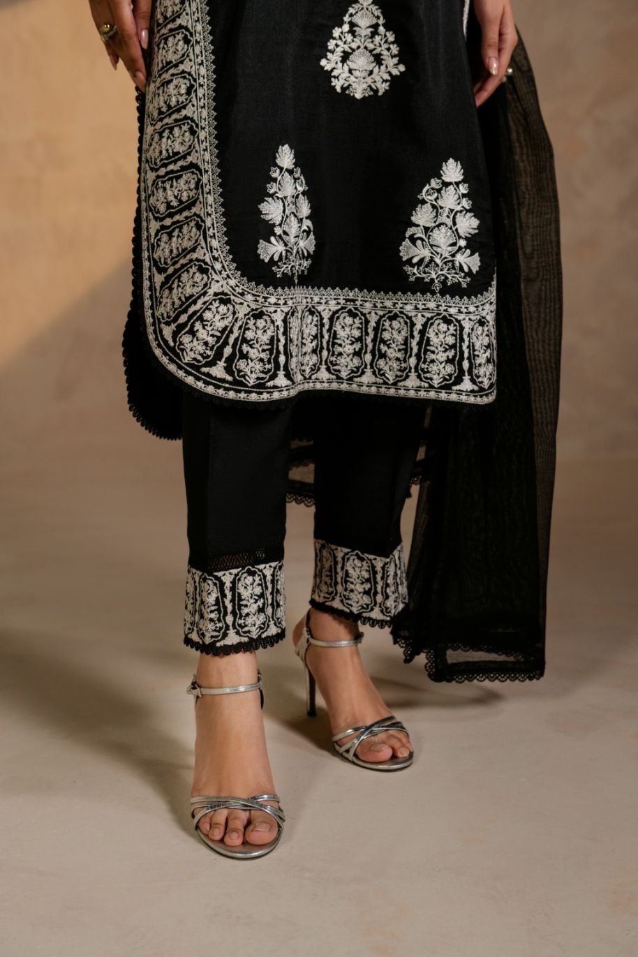 Reya Women Khaddi Net