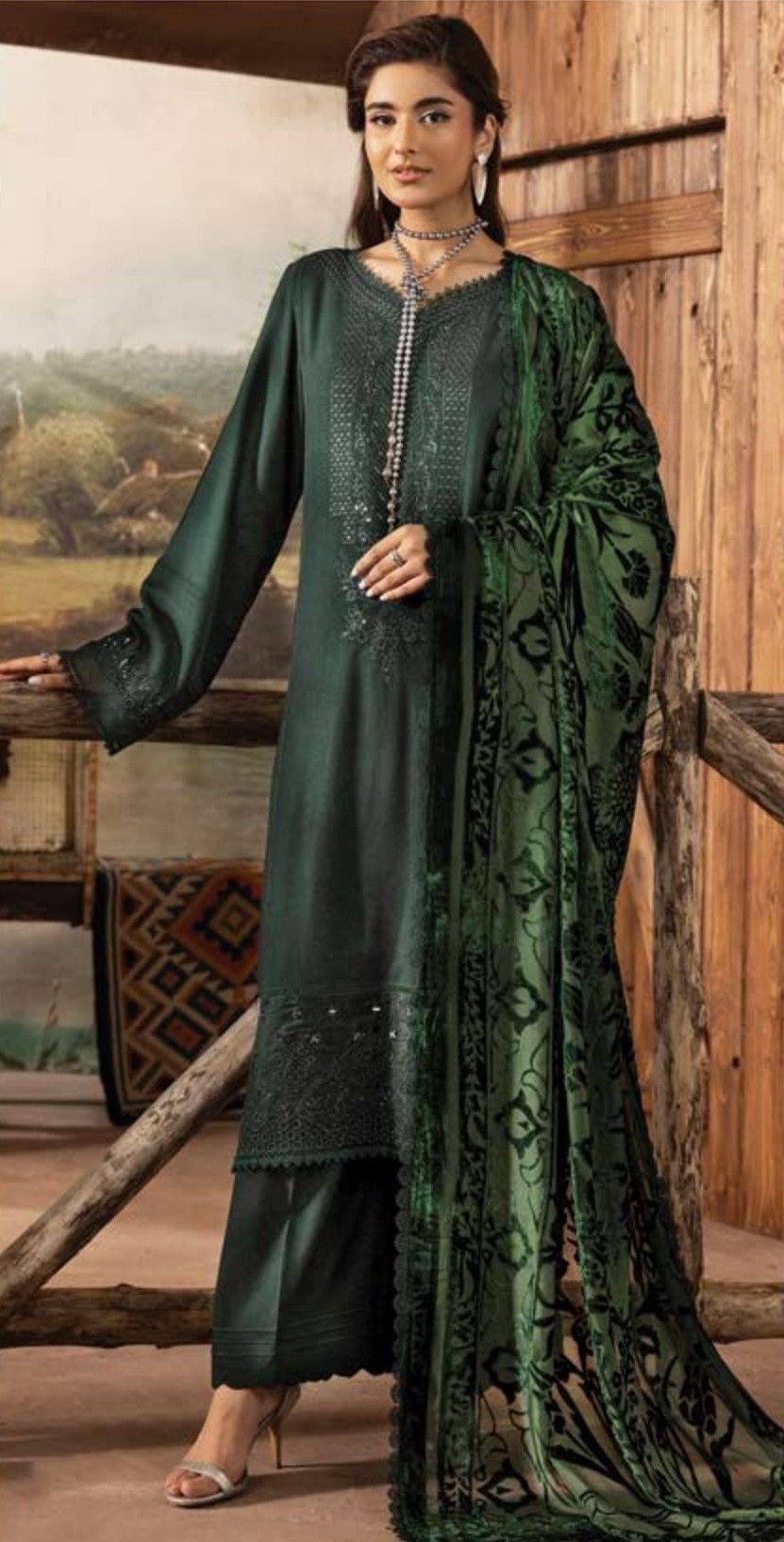 Dastaan by riaz arts Women Leather