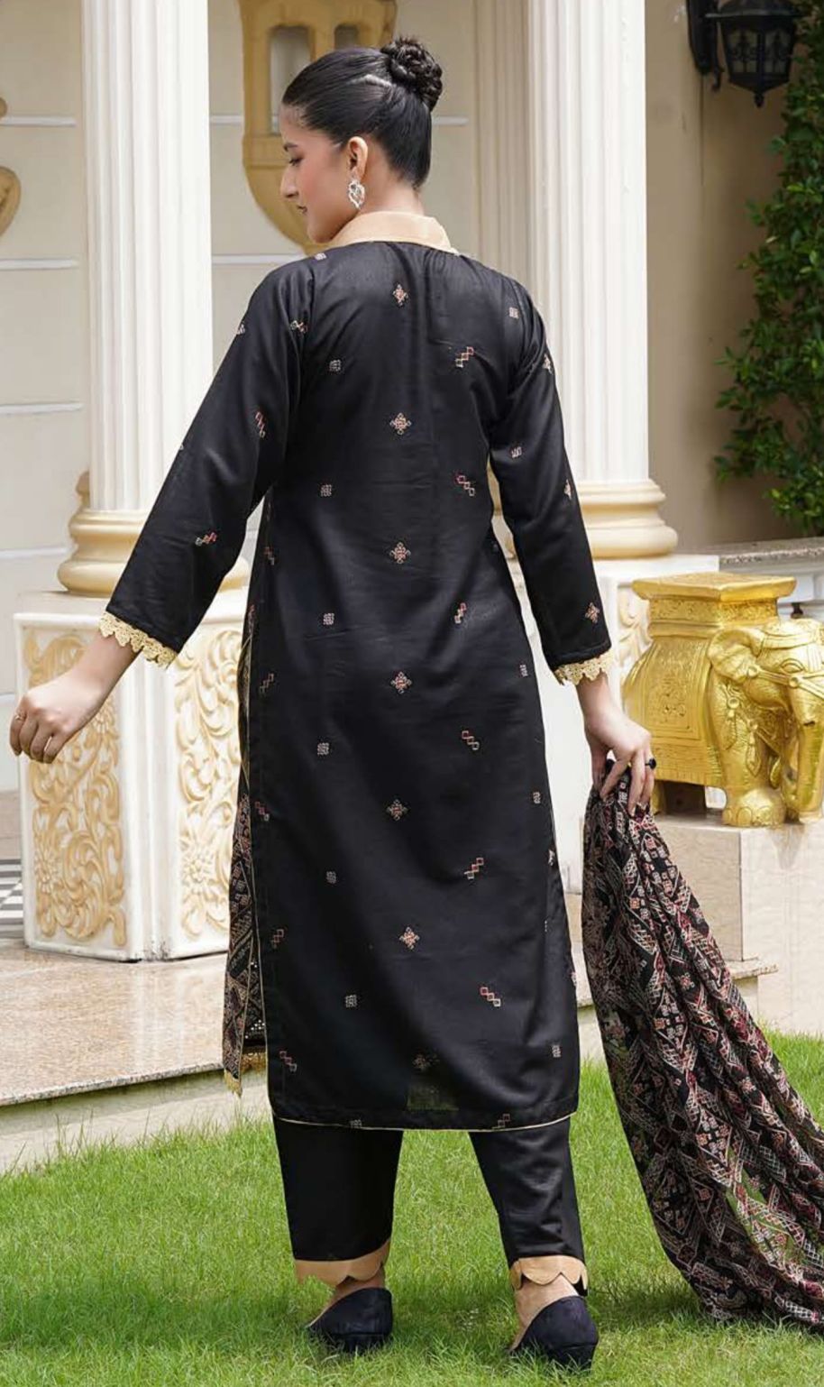 7Rangoon Exclusive karandi Women Karandi