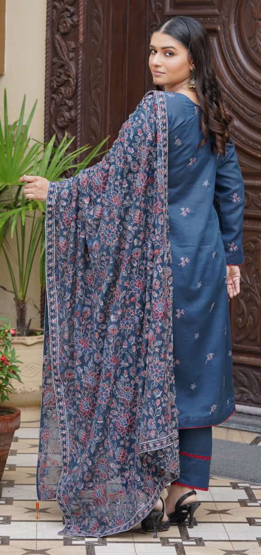 7Rangoon Exclusive karandi Women Karandi
