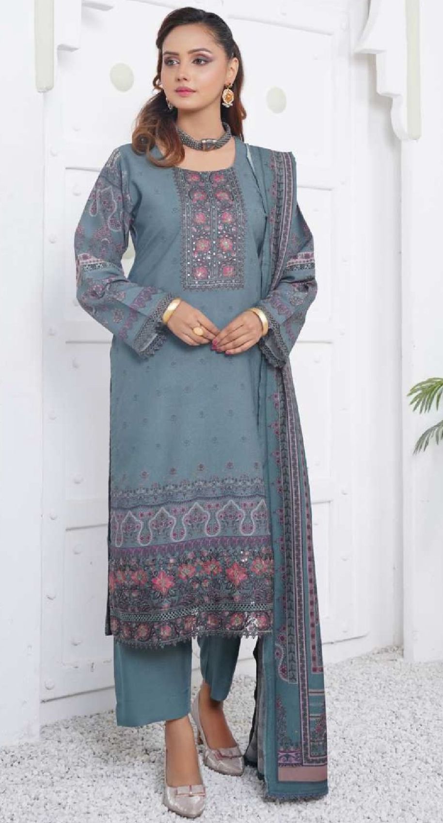 Chandni Gulzar Exlclusive Dhank Women Dhanak