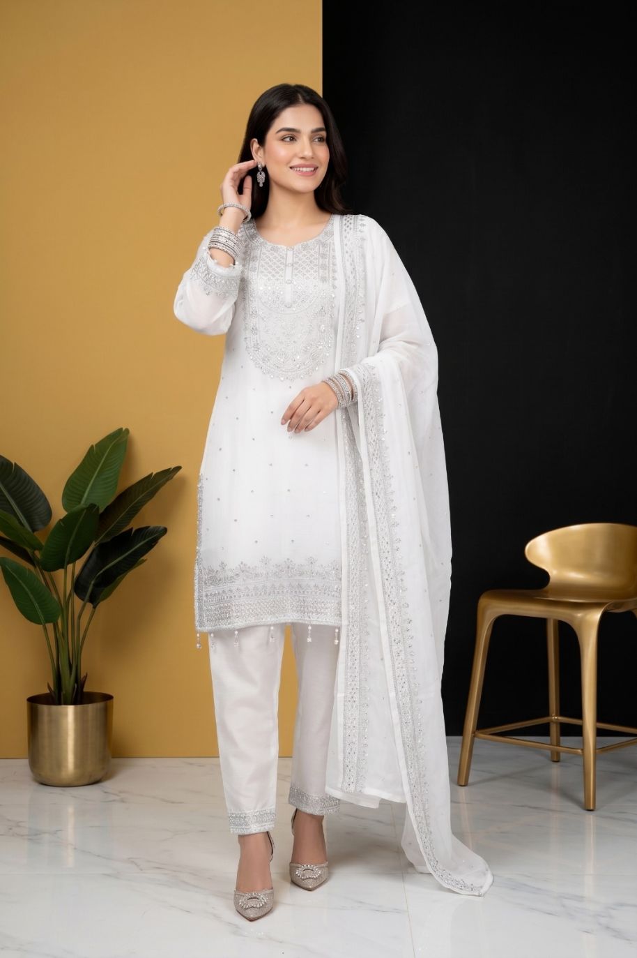 W001 Women Chiffon