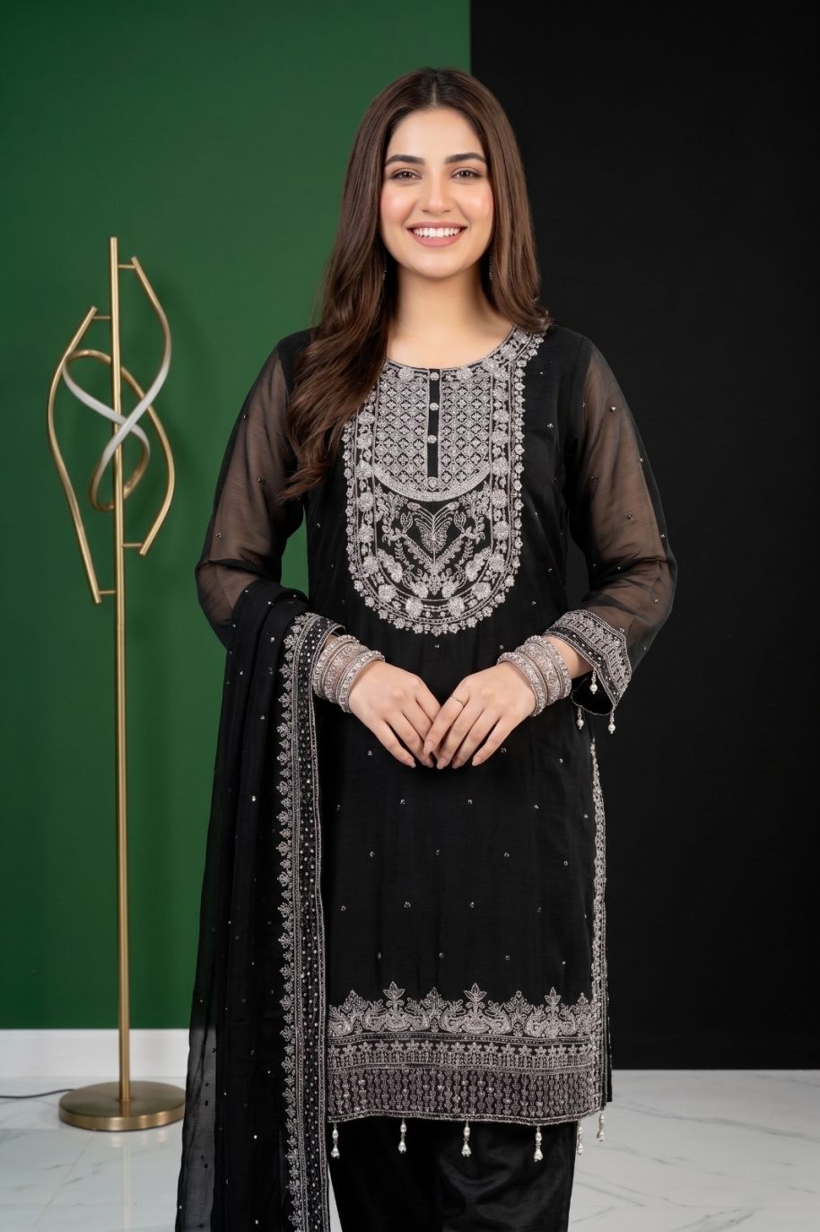 W001 Women Chiffon