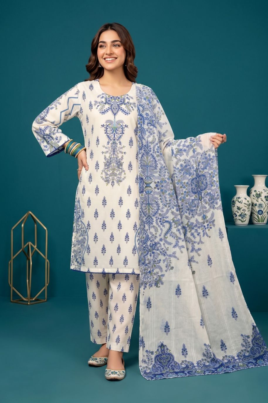 W012 Women Lawn
