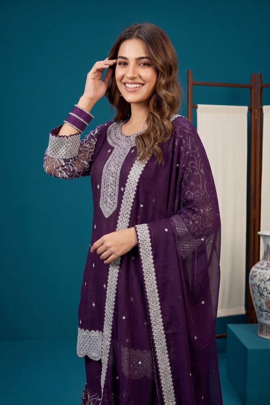 W013 Women Chiffon