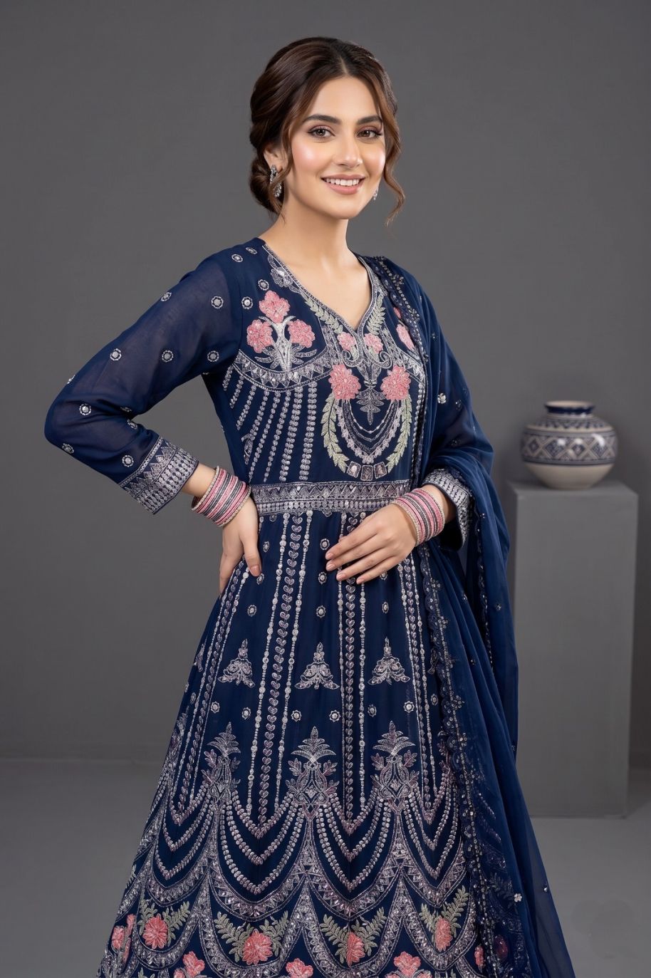 W018 Women Chiffon
