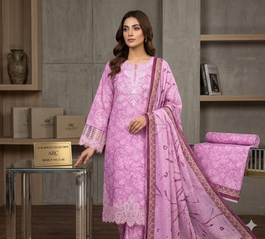 C 42 Women Print Lawn