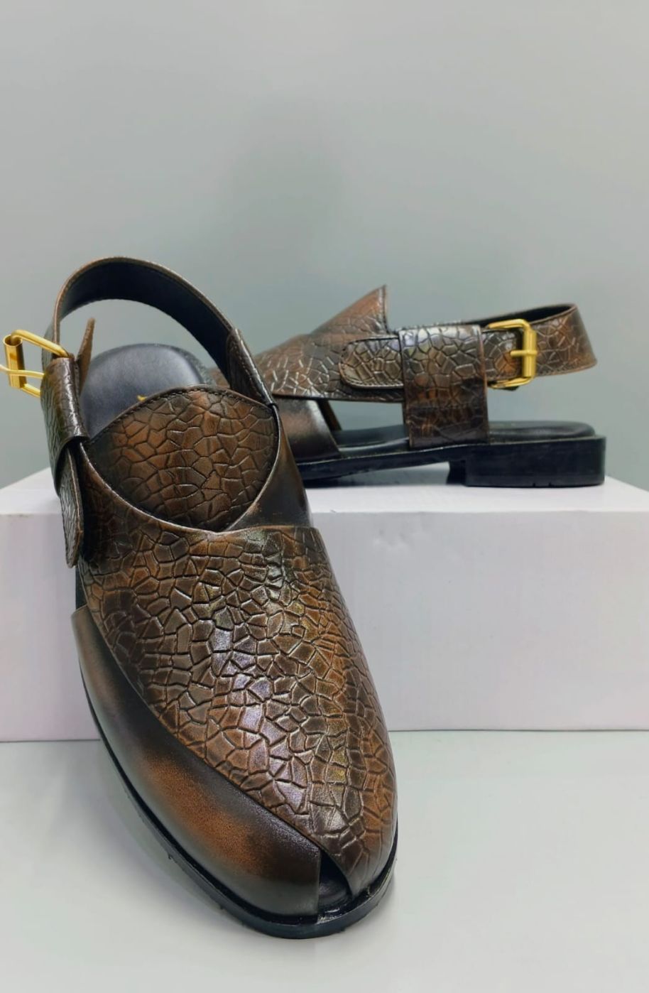 P-009 Men Leather