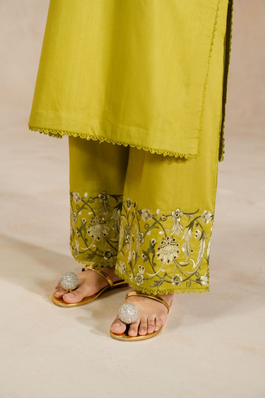 ZN-P-PW-01 Women Cambric