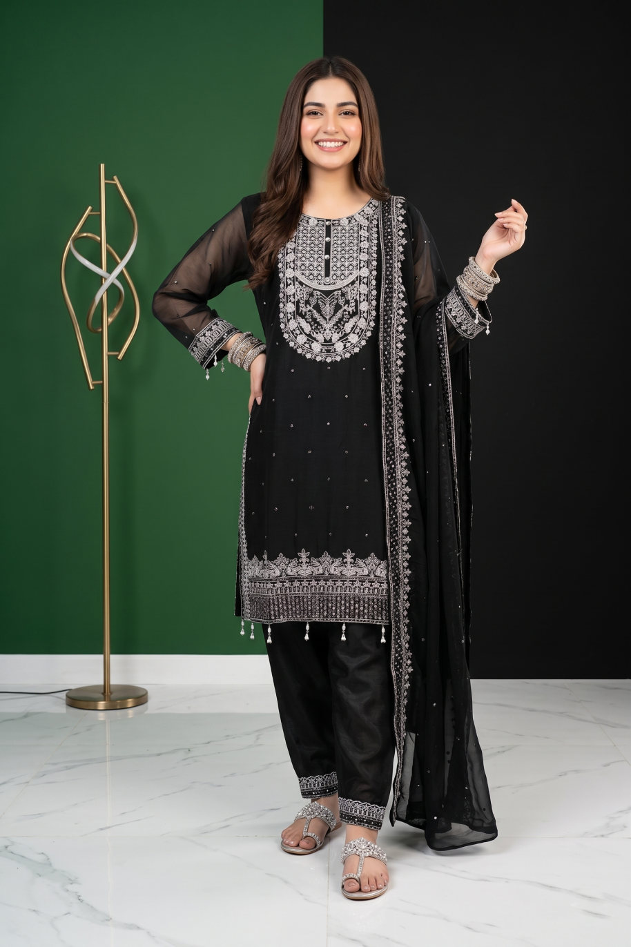W001 Women Chiffon
