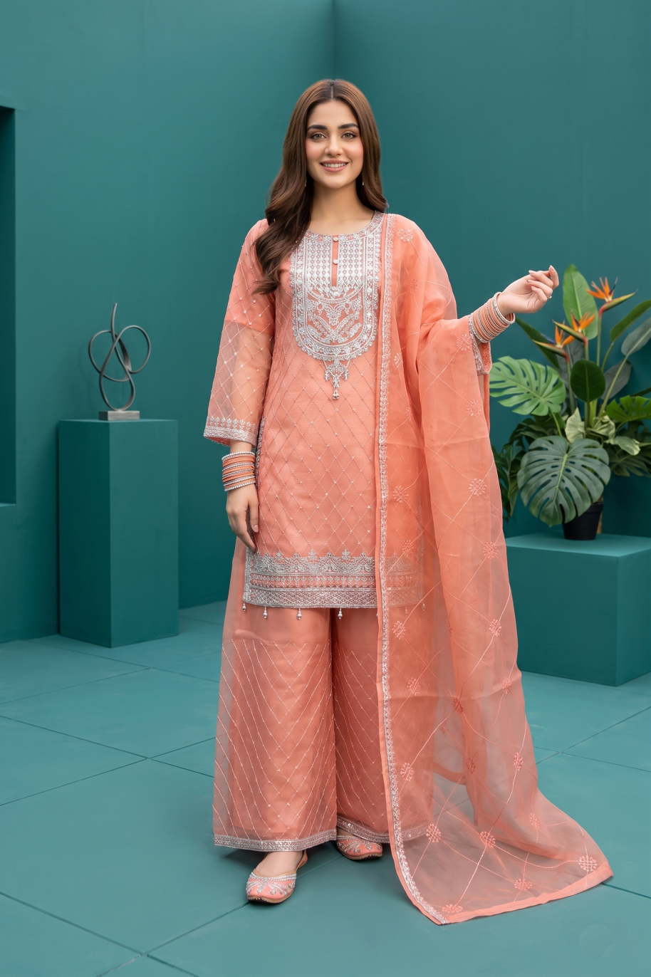 W016 Women Organza