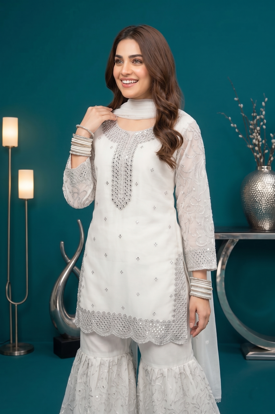 W013 Women Chiffon