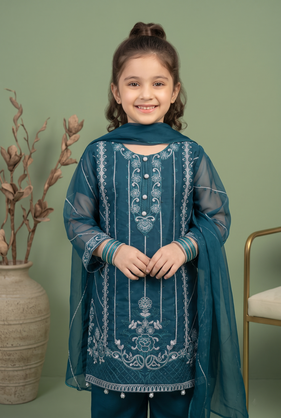1022 Kids Organza