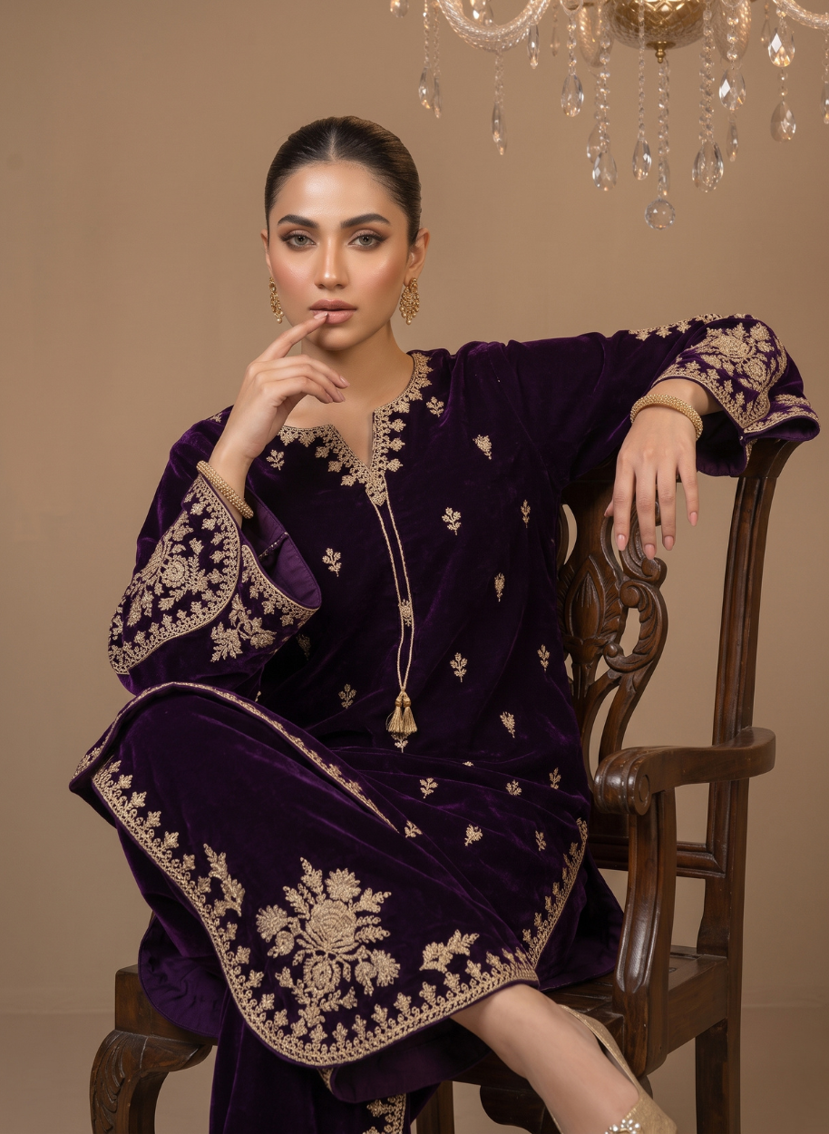 W3020 Women Velvet 