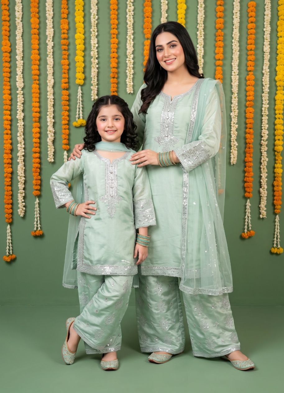 Mother & Daughter