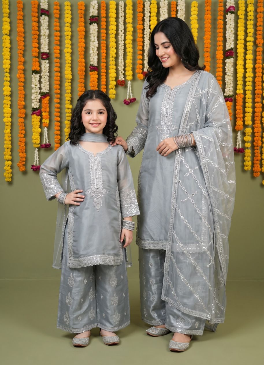 Mother & Daughter